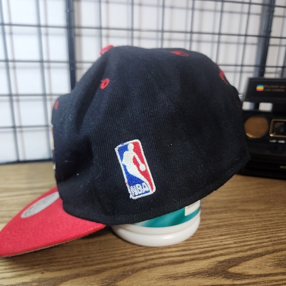 Miami Heat Snapback NBA Mitchell And Ness Hardwood classics - Picture 4 of 6